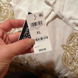 New Bar 111 Blouse never warn still has tags